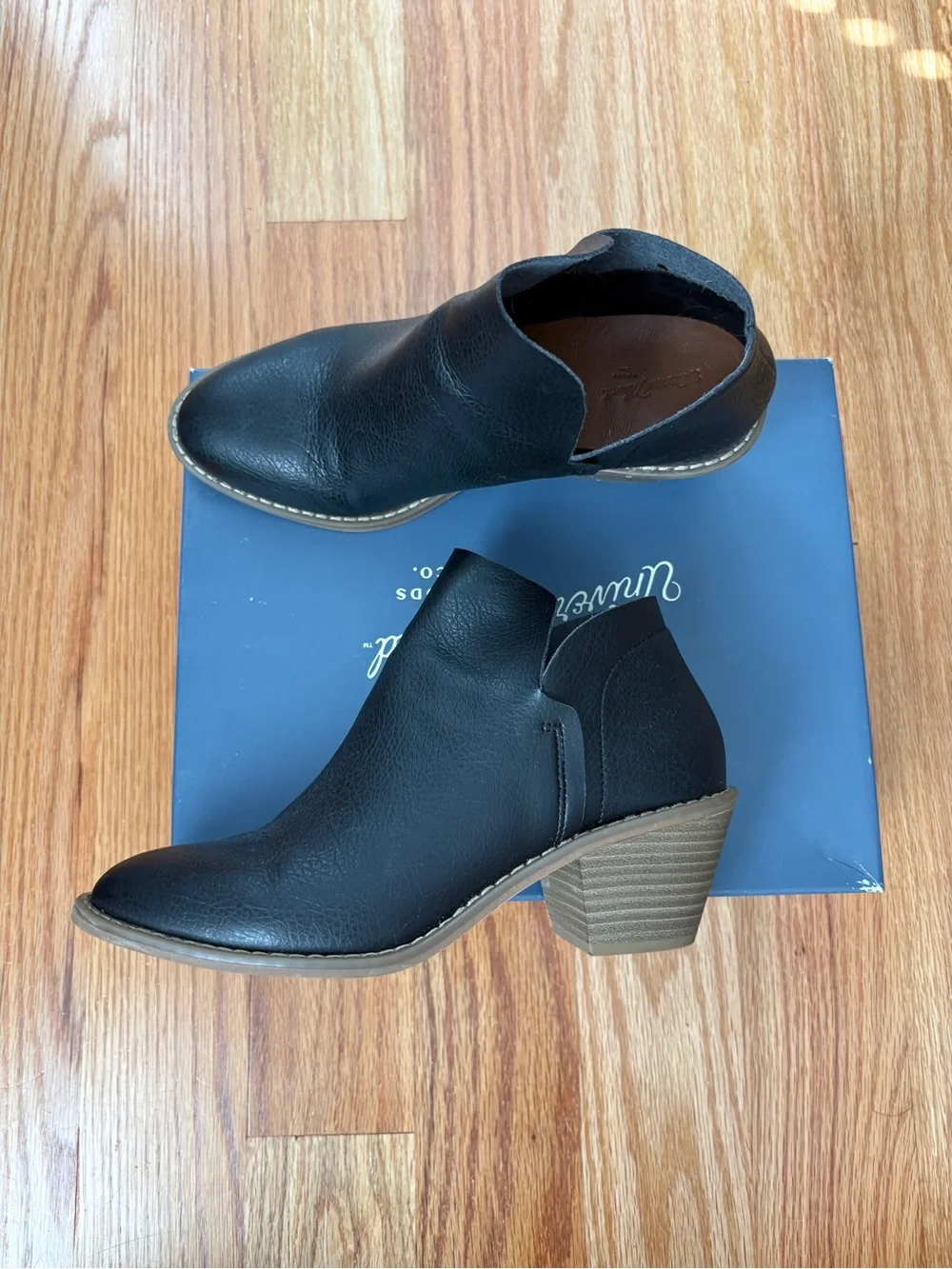 Women’s Black Faux Leather Cutout Ankle Boots- Universal Thread